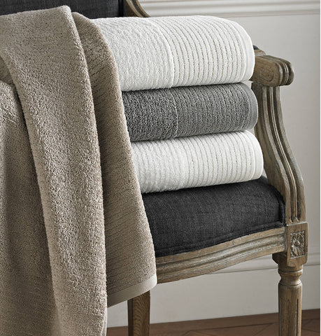 Lumiere Towels By Kassatex